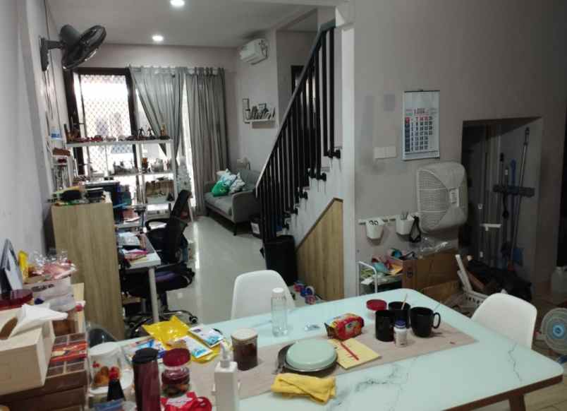 dijual rumah jakarta garden city