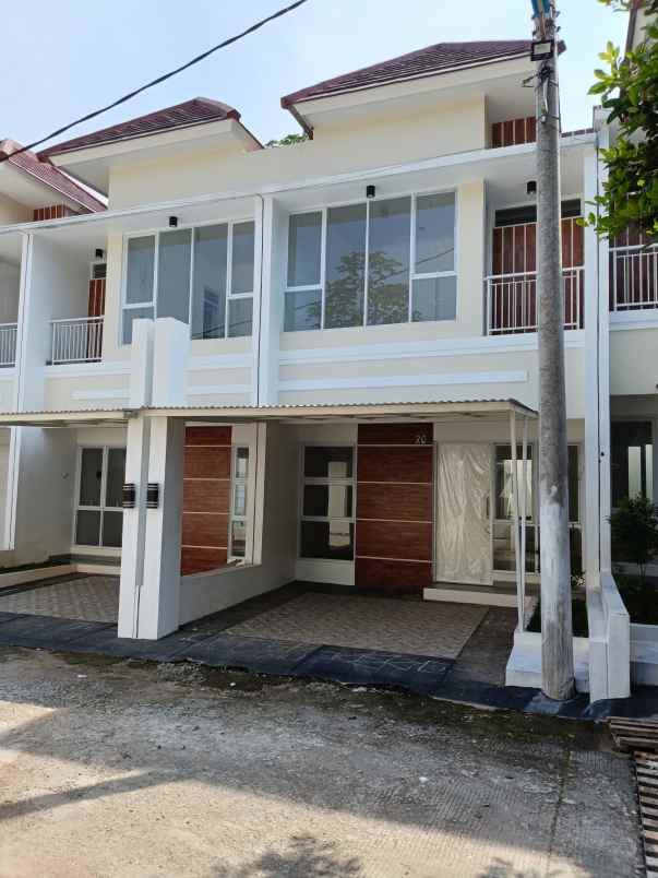 dijual rumah jalan cendana