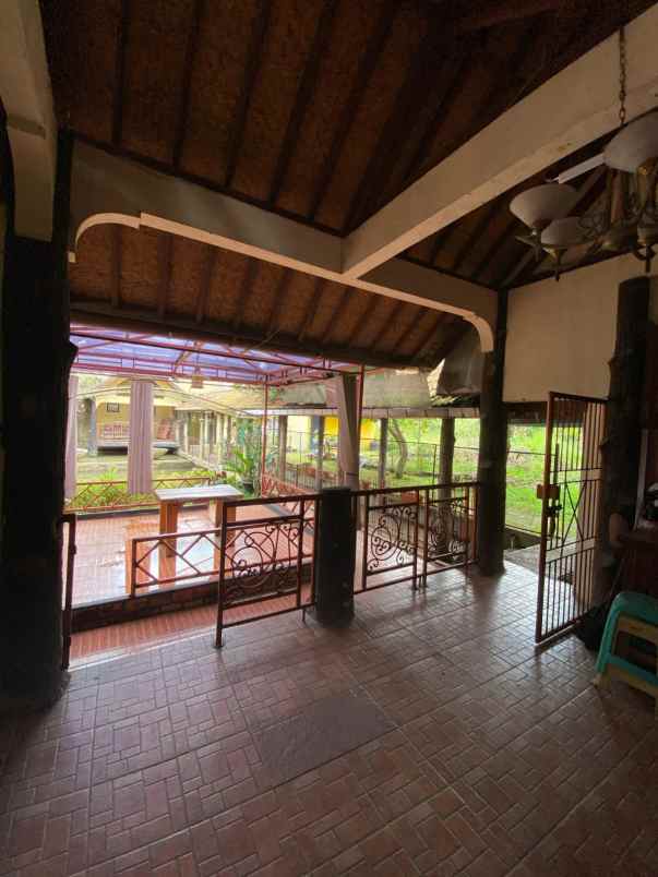 dijual rumah jalan ciawitali