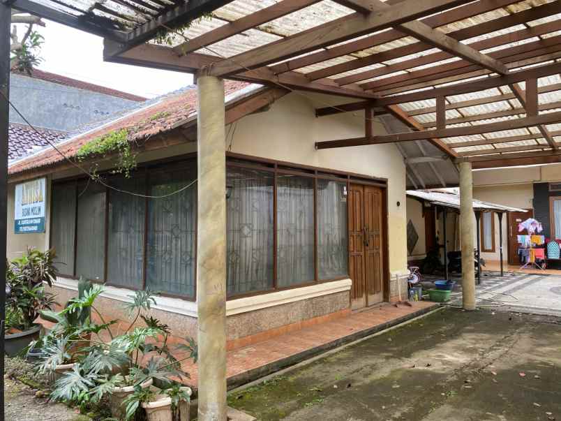 dijual rumah jalan ciawitali