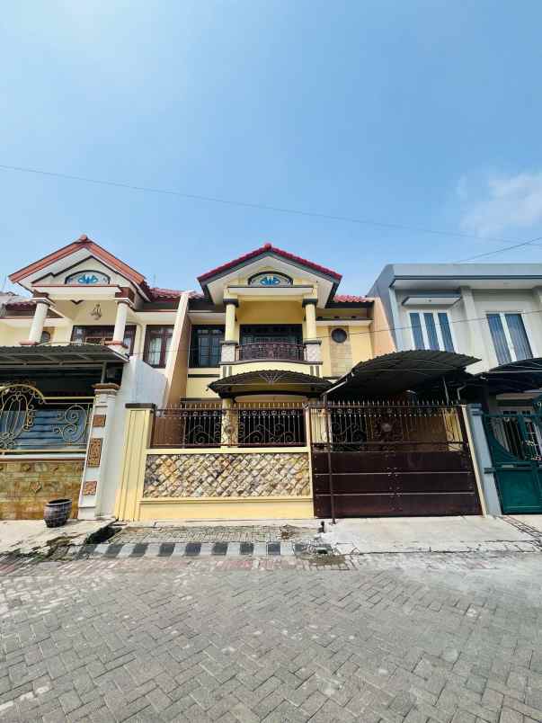 dijual rumah jalan dharmahusada mas