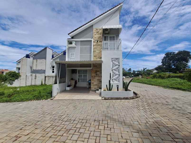 dijual rumah jalan kramat asem no 36b