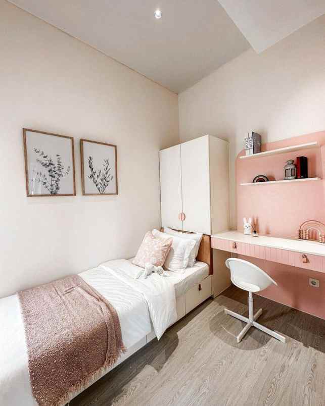 dijual rumah jalan lingkar selatan suradita