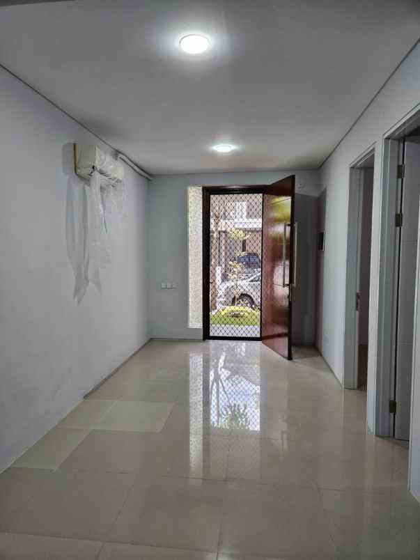 dijual rumah jalan northwest park citraland