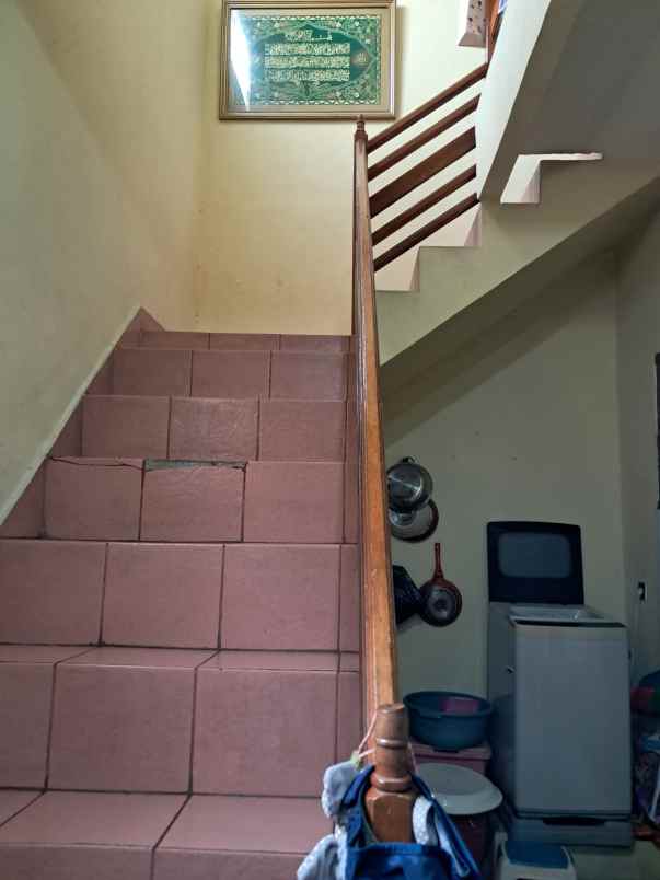 dijual rumah jalan pratista raya no 56