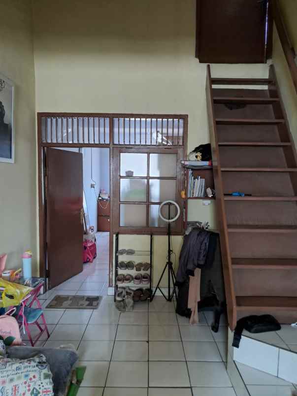 dijual rumah jalan pratista raya no 56