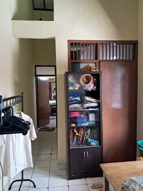 dijual rumah jalan pratista raya no 56