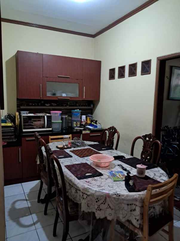 dijual rumah jalan pratista raya no 56