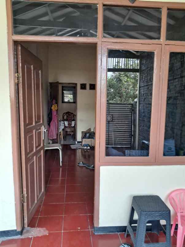 dijual rumah jalan pratista raya no 56