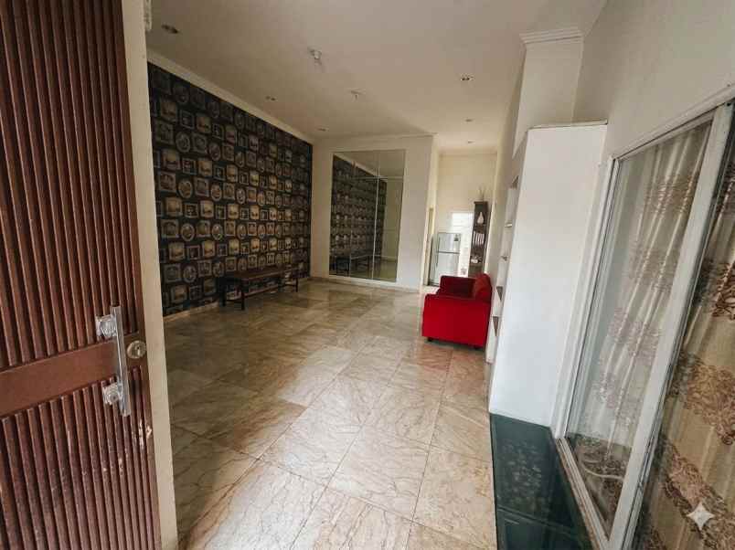 dijual rumah jalan raya gunung cireundeu