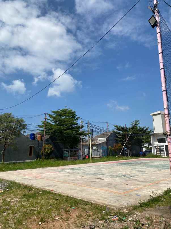 dijual rumah jalan raya megu cisoka
