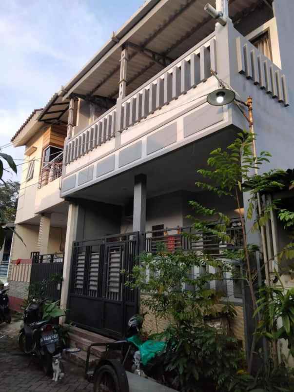 dijual rumah jalan teratai cibodas