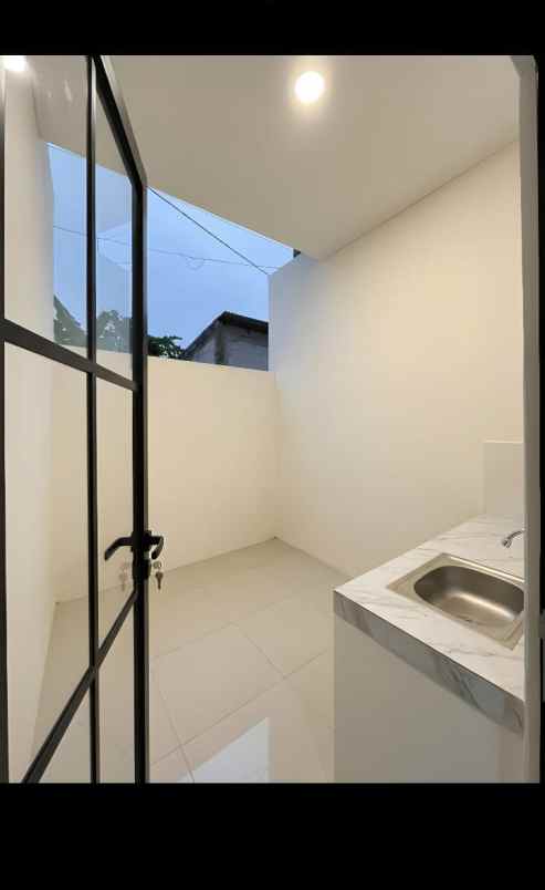 dijual rumah jaln nusa indah gang