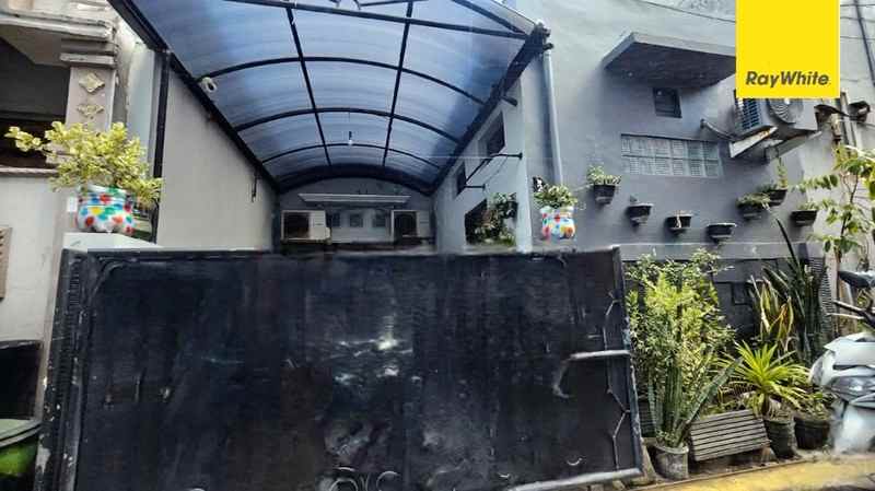 dijual rumah jambangan kebon agung