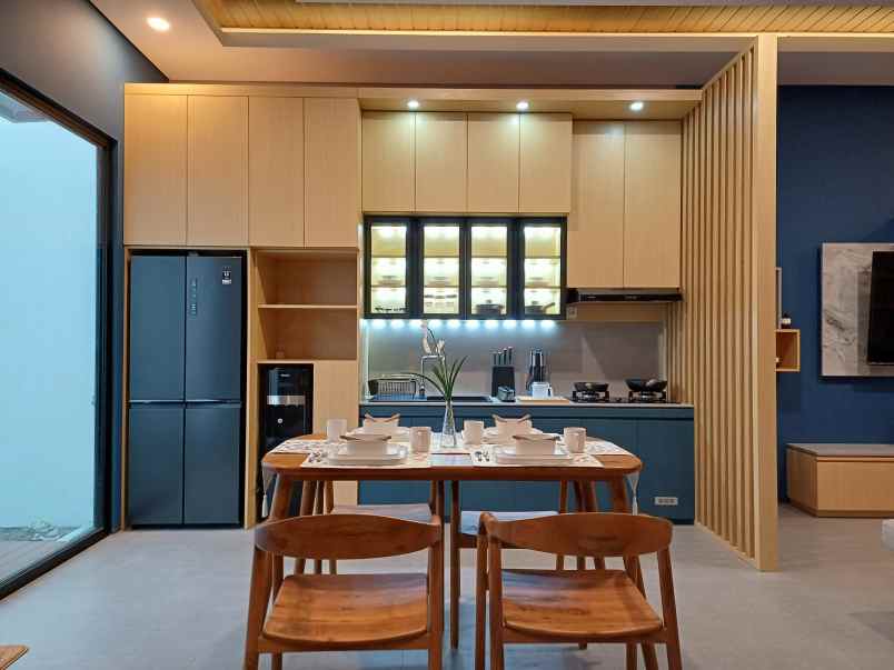 dijual rumah jenengan raya