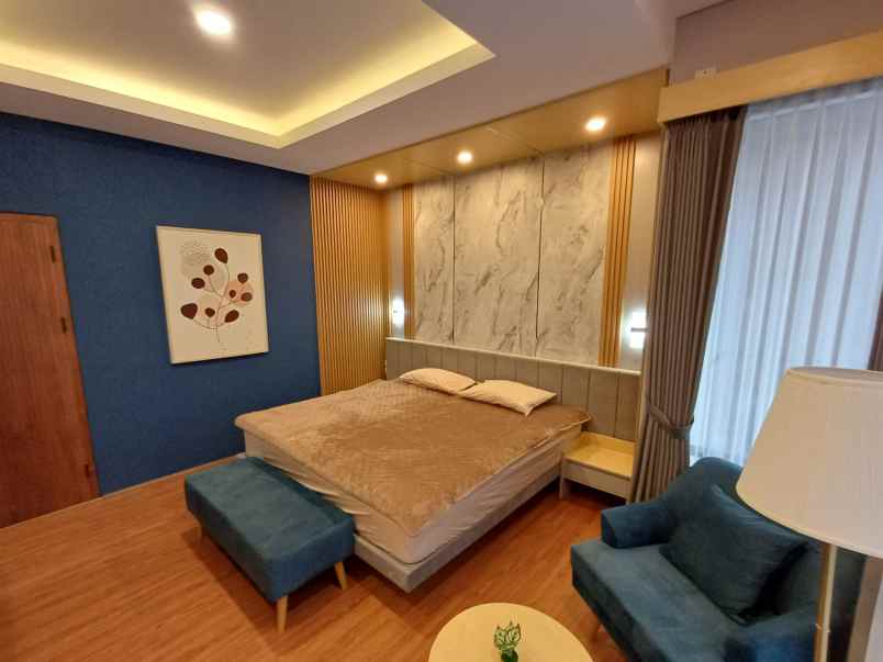 dijual rumah jenengan raya