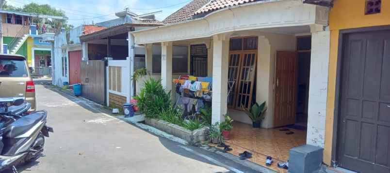 dijual rumah jl argopratiwi salatiga