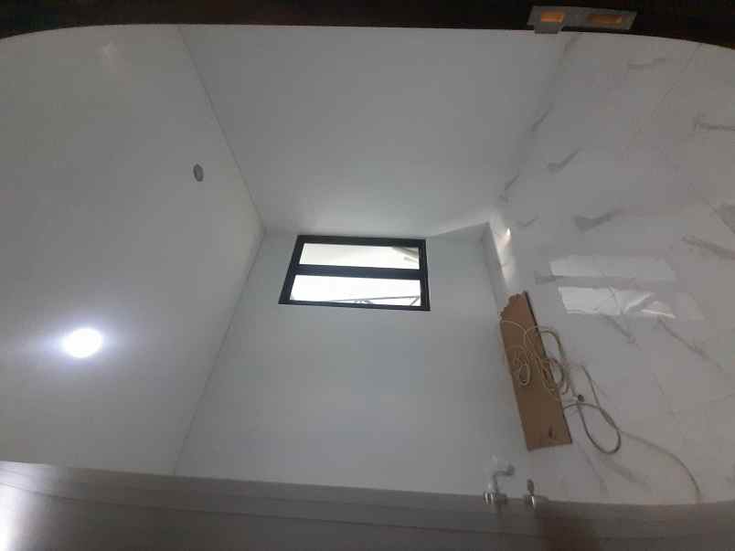 dijual rumah jl cibaduyut