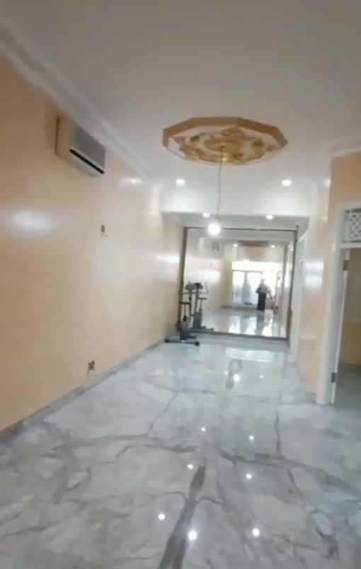 dijual rumah jl duren sawit jakarta timur