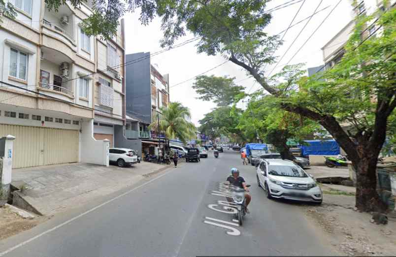 dijual rumah jl gunung merapi kel