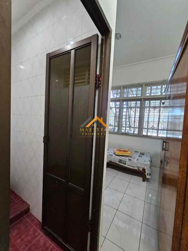 dijual rumah jl kalianda dekat jl m h