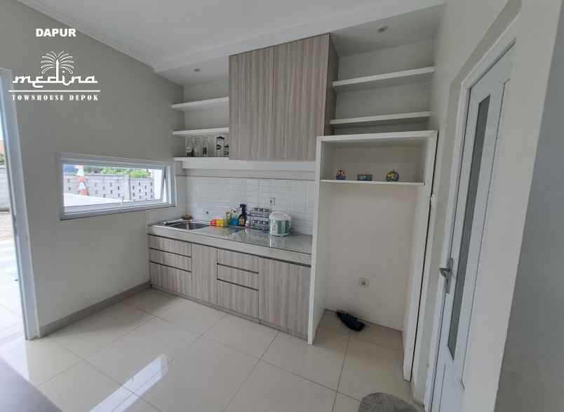 dijual rumah jl kramat asem no 36b