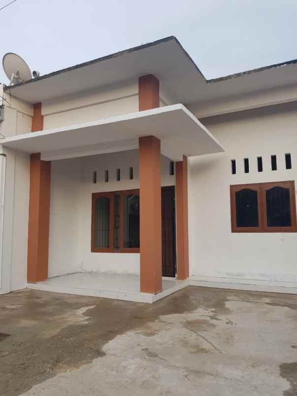 dijual rumah jl melur