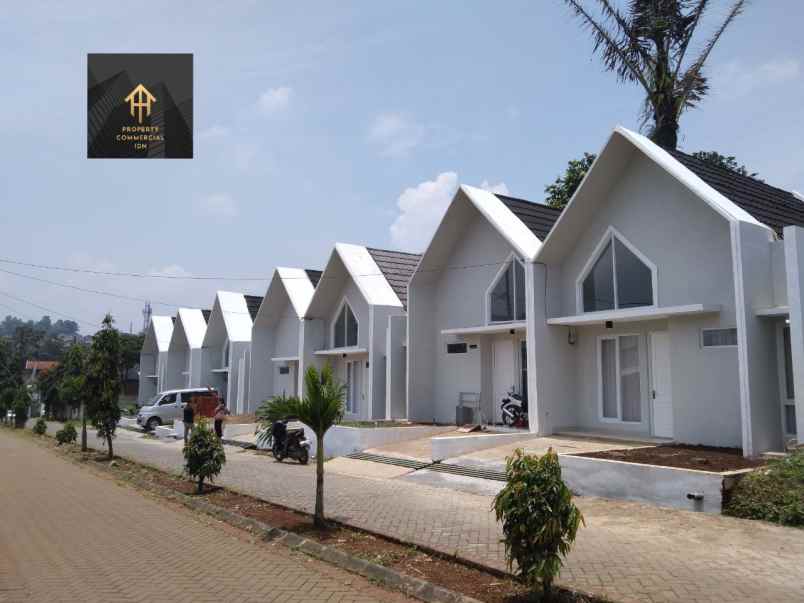 dijual rumah jl padalarang