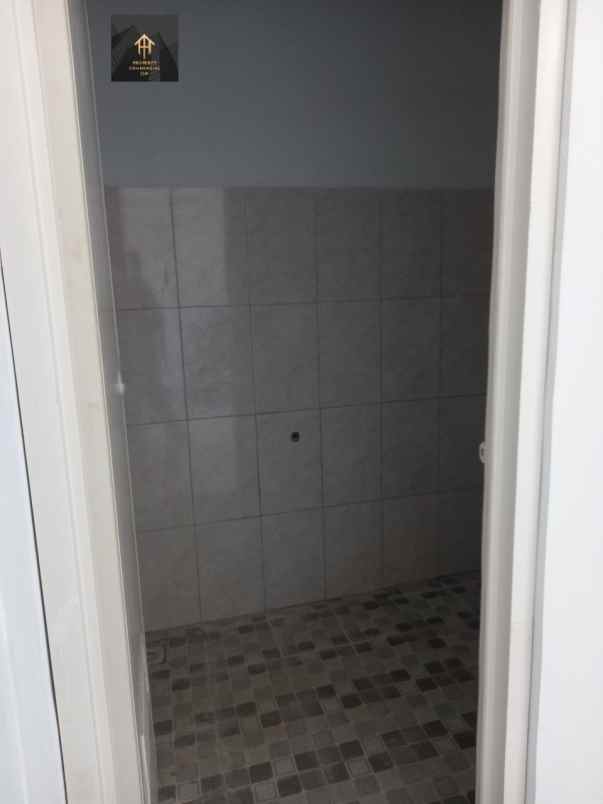 dijual rumah jl padalarang