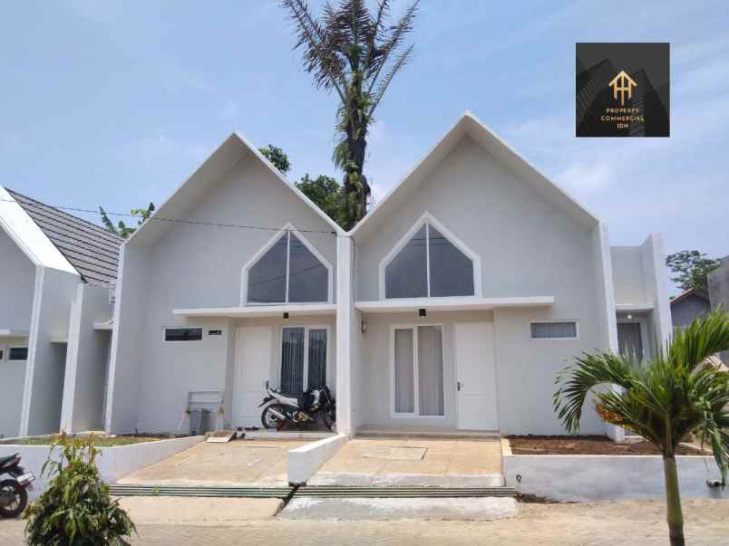 dijual rumah jl padalarang