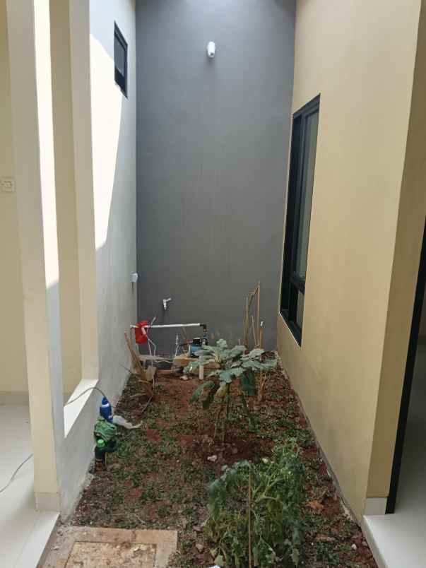 dijual rumah jl pasir randu serang