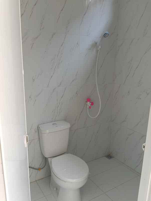 dijual rumah jl pasir randu serang