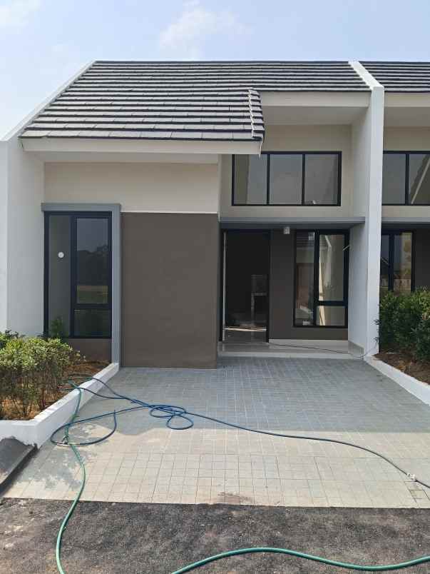 dijual rumah jl pasir randu serang