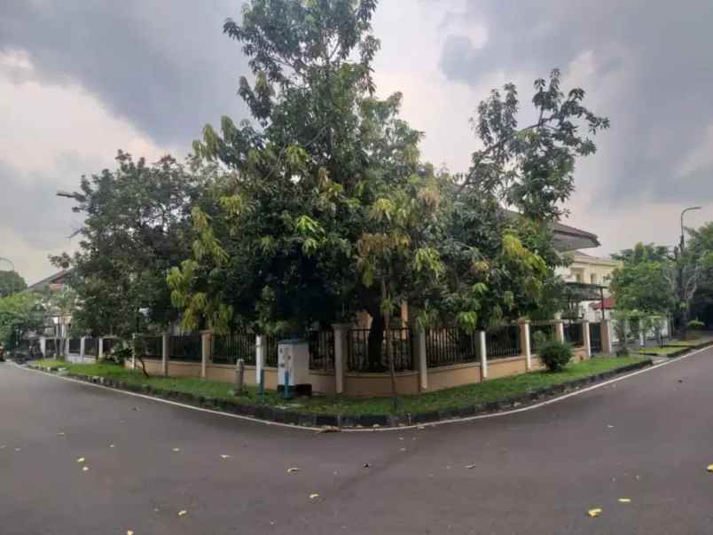dijual rumah jl pemuda rawamangun pulo