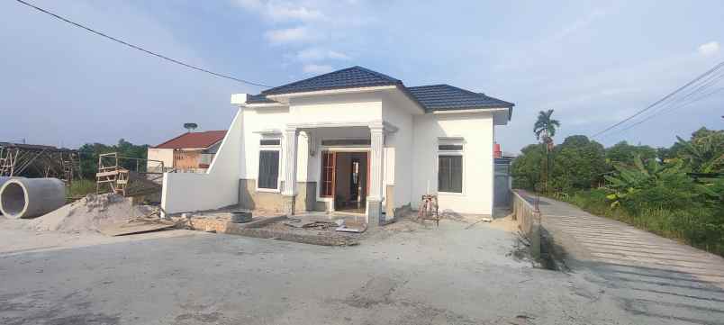 dijual rumah jl purwodadi