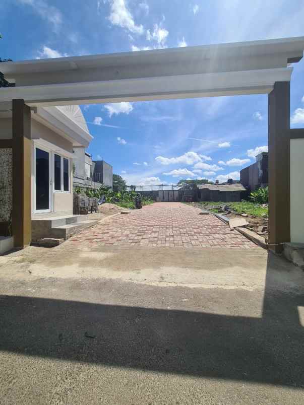 dijual rumah jl raya cilandak kko