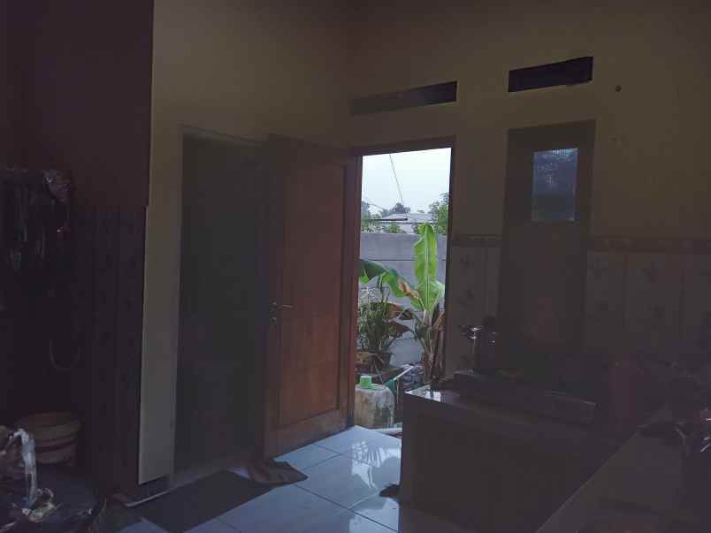 dijual rumah jl raya legok parung panjang