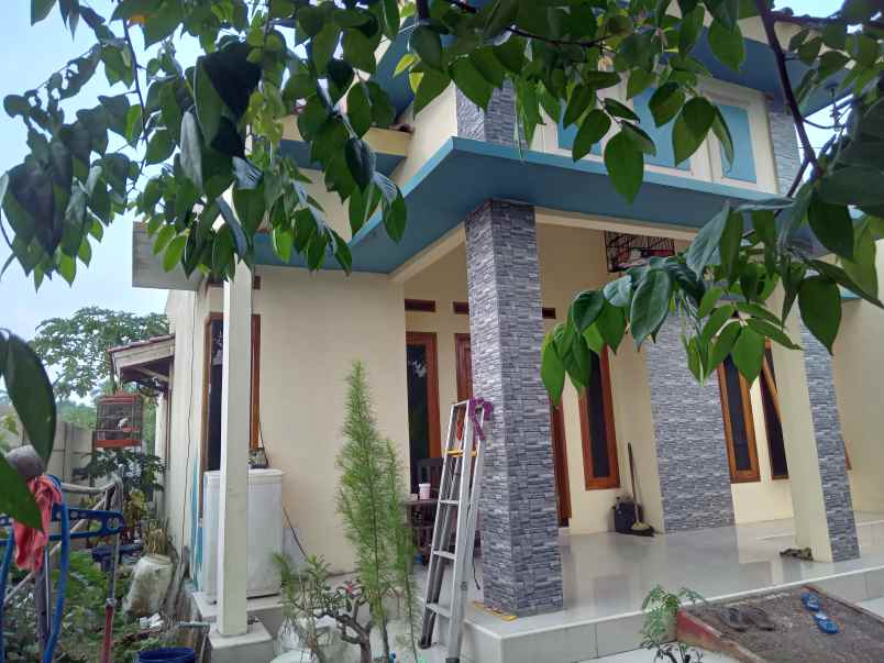 dijual rumah jl raya legok parung panjang
