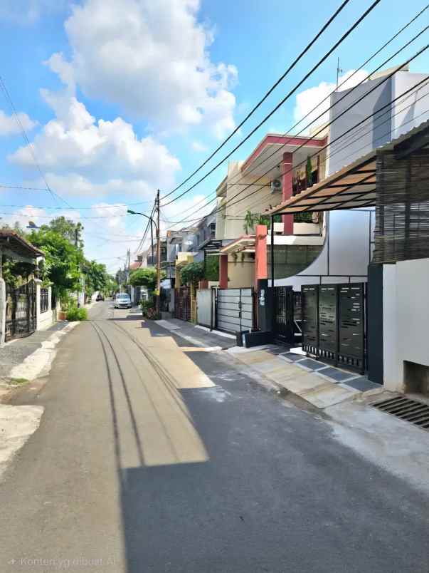 dijual rumah jl raya pondok kelapa