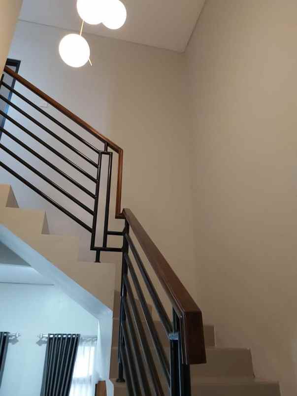 dijual rumah jl raya pondok rajeg cibinong