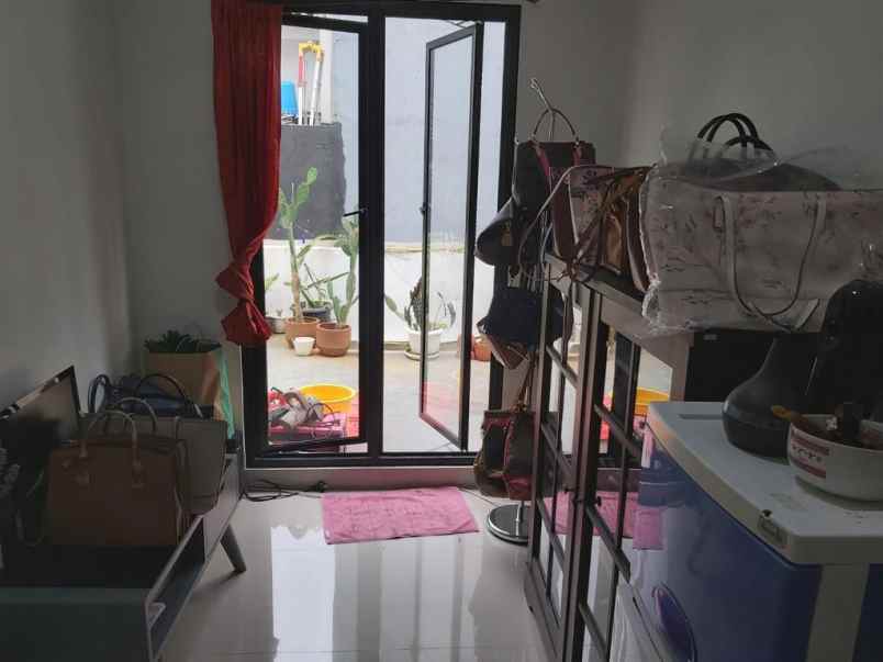dijual rumah jl raya pondok rajeg cibinong