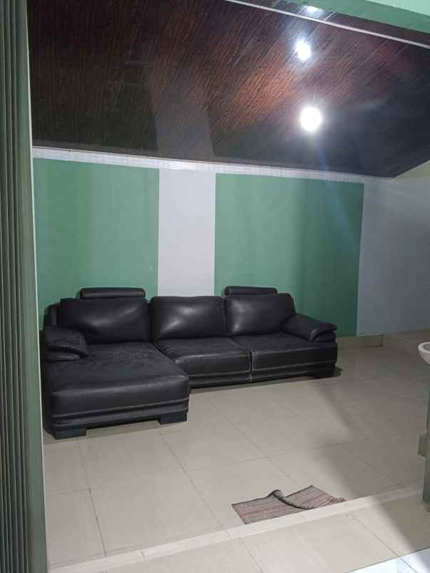 dijual rumah jl srikandi