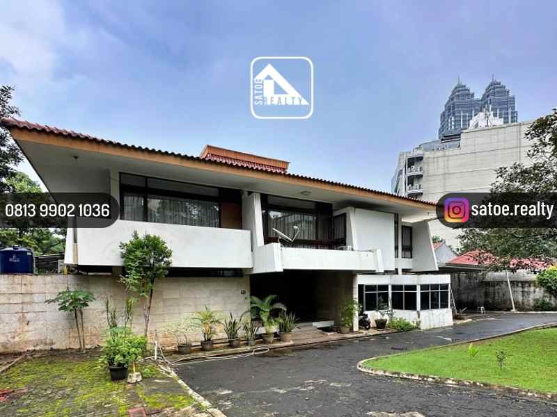 dijual rumah jl widya chandra senayan