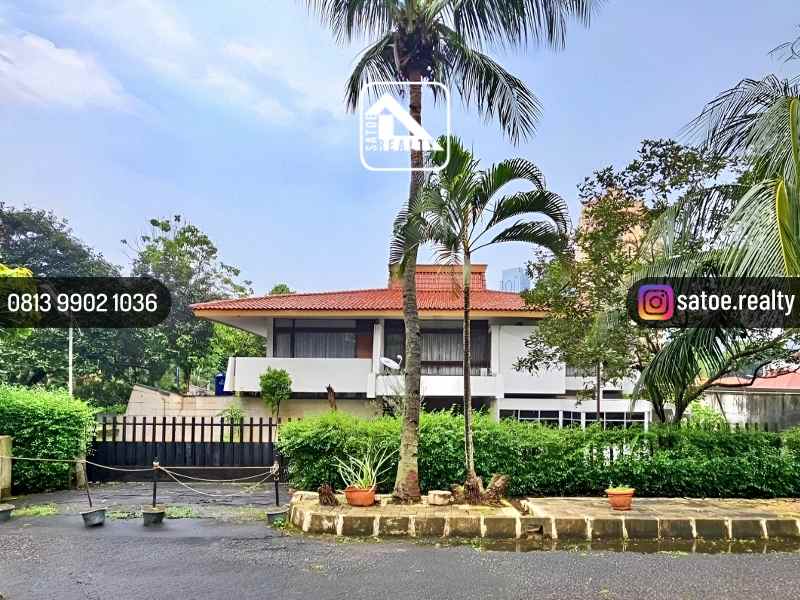 dijual rumah jl widya chandra senayan