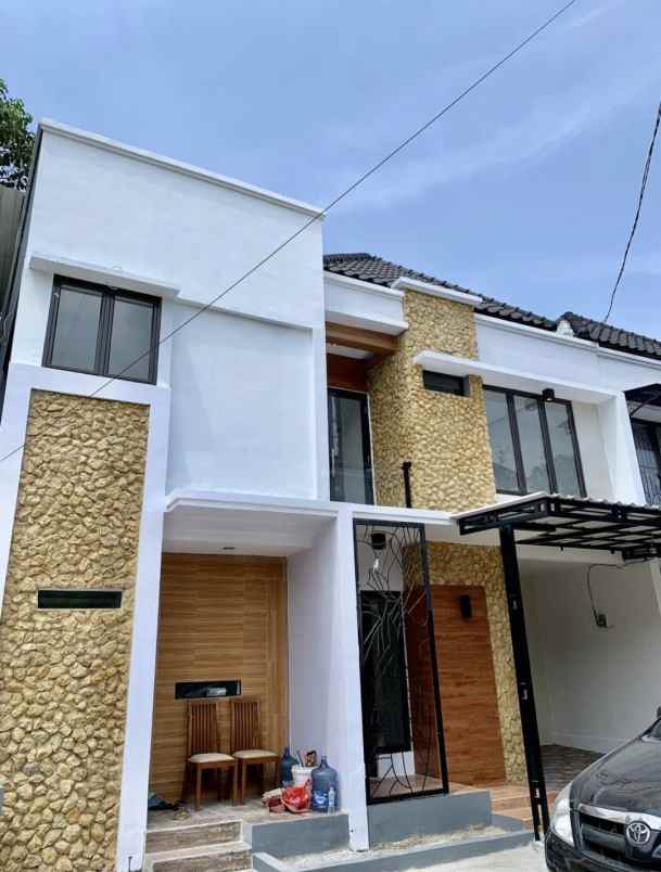 dijual rumah jln margonda raya depok