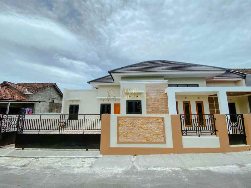 dijual rumah kalasan