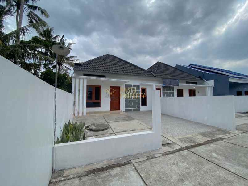 dijual rumah kalasan