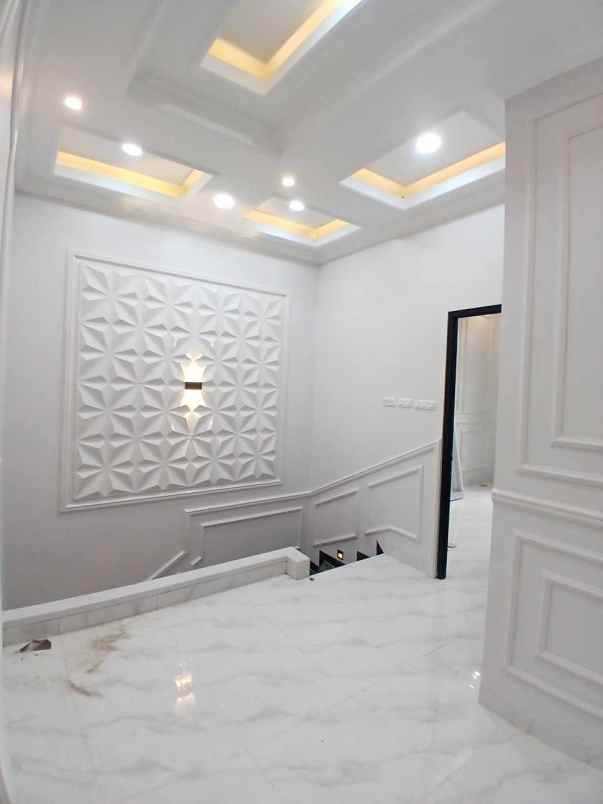 dijual rumah kali mulya