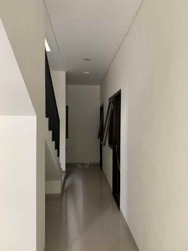 dijual rumah kalijudan