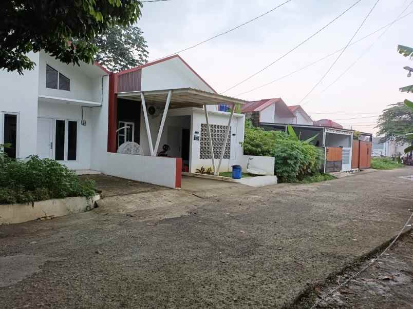 dijual rumah kalimulya